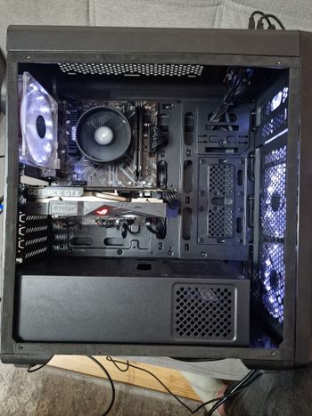  Stacionarus kompiuteris žaidimams / darbui – GTX 1660 SUPER + Ryzen 5 