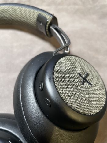 Get SACKit TOUCHit Over-ear, Active Noise Cancelling