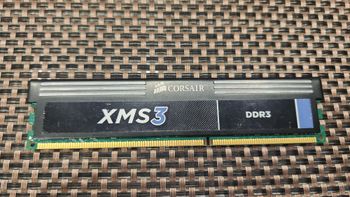 4GB RAM DDR3 1333mhz CORSAIR XMS3