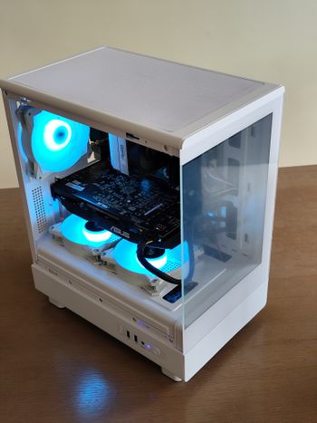 I7-6700/16GB RAM/128 GB SSD/Asus RX 580 8 GB GPU
