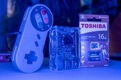 Naujas Raspberry Pi 3B pilnai sukomplektuotas su pultu ir virš 700 SNES žaidimų!