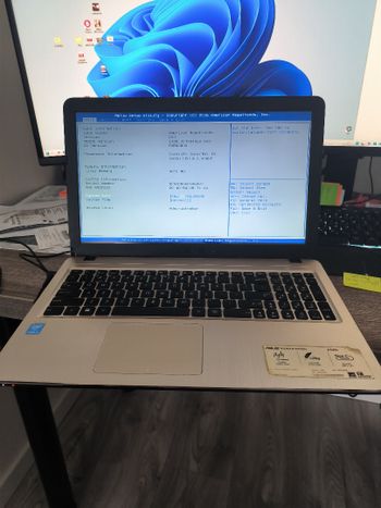Asus A 540L I3-5005u, 4 gb ram