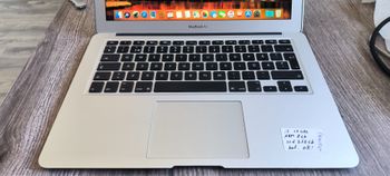 Get Apple Macbook Air 2013 mid,I5, 8gb ram, 250ssd