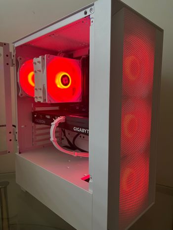 Ryzen 5600 A520M-K 32 DDR4 512GB RX 6600 8GB