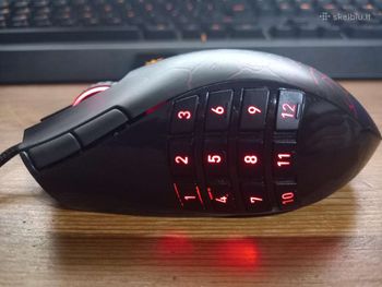Razer Naga Molten special edition