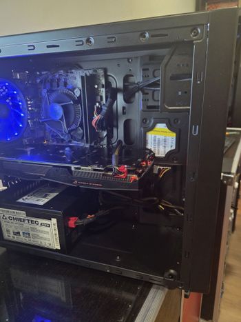 Parduodu tvarkingą I5 7400 dėžę