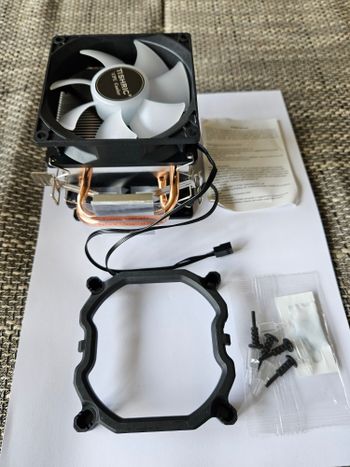 Redeem CPU Aušintuvas su 2 ventiliatoriais ir RGB!