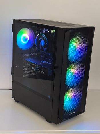 Galingas kompiuteris Ryzen 5 5500, RTX 3050, 16gb ram, 512GB SSD