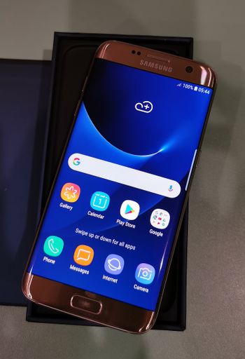 Redeem Samsung Galaxy S7 edge 32GB Gold