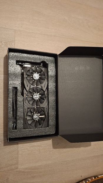 MSI Radeon RX 580 8 GB 1257-1393 Mhz PCIe x16 GPU