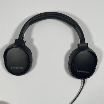 SteelSeries Arctis 1 Wired Gaming Headset – Detachable Clearcast Microphone