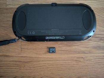 PS Vita, Black, 4GB