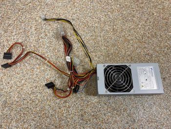Power Supply FSP Fortron FSP250-60GHT 250W 85+ ATX PSU PFC 3x SATA 1x MOLEX