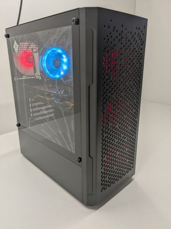 i7-7700K, RX 5700 XT žaidimų kompiuteris