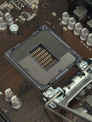 MSI Z370-A PRO Intel Z370 ATX DDR4 LGA1151 2 x PCI-E x16 Slots Motherboard