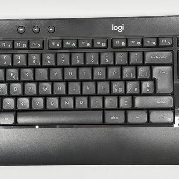 Get Logitech MK540 Advanced Wireless Keyboard and Mouse Combo 2.4 GHz Unifying