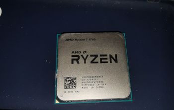 AMD Ryzen 7 1700 3.0-3.7 GHz AM4 8-Core CPU