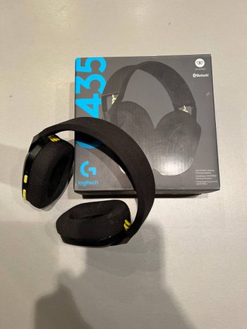 Logitech G435