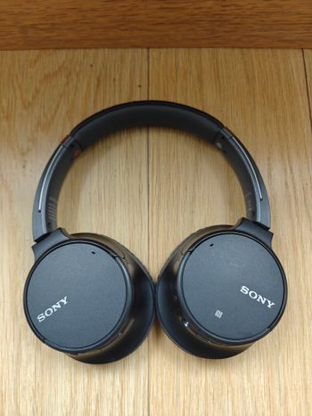 Sony WH-CH700N