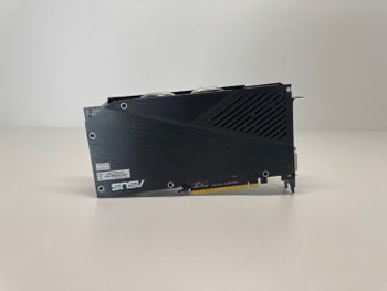 Asus GeForce RTX 2060 6 GB 1365-1785 Mhz PCIe x16 GPU
