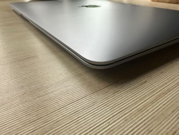 Redeem Apple Macbook Air M1 16/1tb