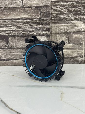 Intel Laminar RM1 CPU Cooler