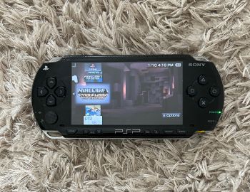 Redeem PSP 1000 + 58 zaidimu + Deze!