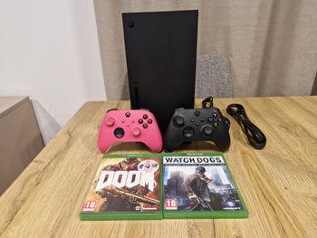 Xbox Series X+2pultai + žaidimai 