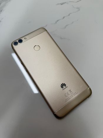 Get Huawei P smart 32GB Gold