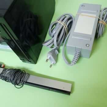 Buy CONSOLA WII NEGRA RETROCOMPATIBLE GAMECUBE