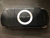 Playstation PSP 2004 su žaidimu