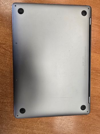 Macbook Pro 13 2016m. i5 / 8gb/ dužęs ekranas