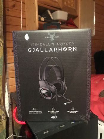 Žaidimų ir darbo stacionarus kompiuteris su ekranu for sale