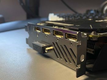 Gigabyte Radeon RX 580 8 GB 1257-1380 Mhz PCIe x16 GPU