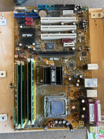 Asus P5L + Intel Core + RAM + BOX Cooler