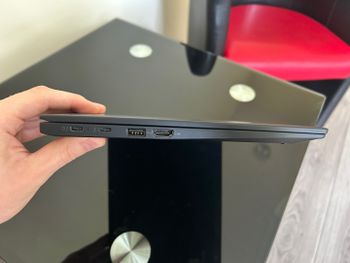 Redeem Lenovo Thinkpad X1 Carbon (9th gen) Intel i7-1185G7 Intel Iris Xe G7 96 EU / 32GB DDR4 / 512GB NVME / 57 Wh / Wi-Fi 6 AX201 / Black