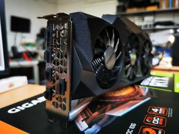 Gigabyte GeForce RTX 3080 GAMING OC 10G - GV-N3080GAMING OC-10GD Rev.1.0