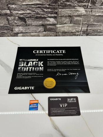 Gigabyte GA-Z97X-UD3H-BK Intel Z97 ATX DDR3 LGA1150 3 x PCI-E x16 Slots Motherboard