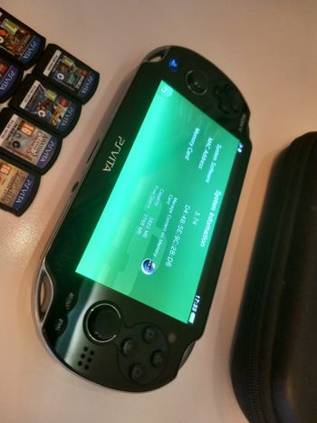 Redeem psvita oled + 8 žaidimai