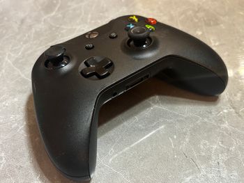 Juodas Xbox Wireless Controller for Xbox One/PC