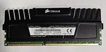 Corsair Vengeance 4 GB (1 x 4 GB) DDR3-1600 Black / Blue PC RAM