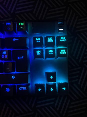 SteelSeries Apex 7 TKL klaviatūra