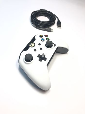 PDP Wired Gaming Controller Arctic White for Xbox Series X S, One, PC