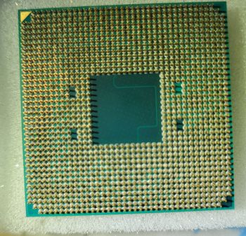 AMD Ryzen 5 3400G 3.7-4.2 GHz AM4 Quad-Core CPU