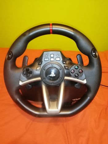volante Hori RWA (racing wheel apex)
