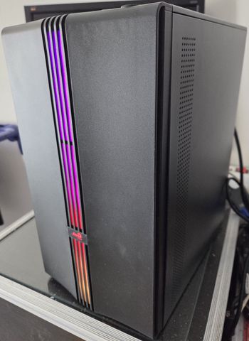 Parduodu tvarkingą I5 7400 dėžę 