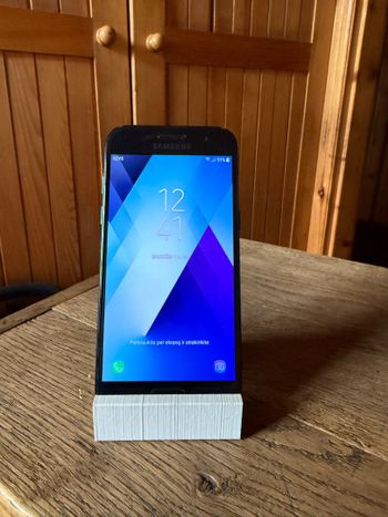 Samsung Galaxy A3 Black Sky (2017)