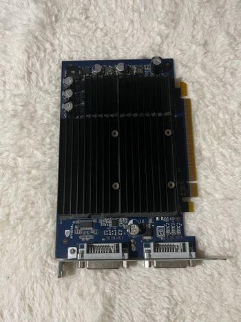 XFX GeForce GT 610 2 GB 810 Mhz PCIe x16 GPU