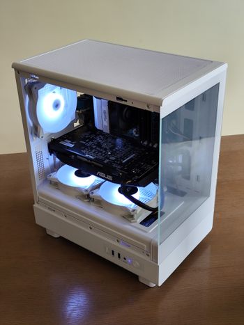 I7-6700/16GB RAM/128 GB SSD/Asus RX 580 8 GB GPU