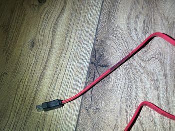 Raudonas SATA kabelis 65 cm, tiesus for sale